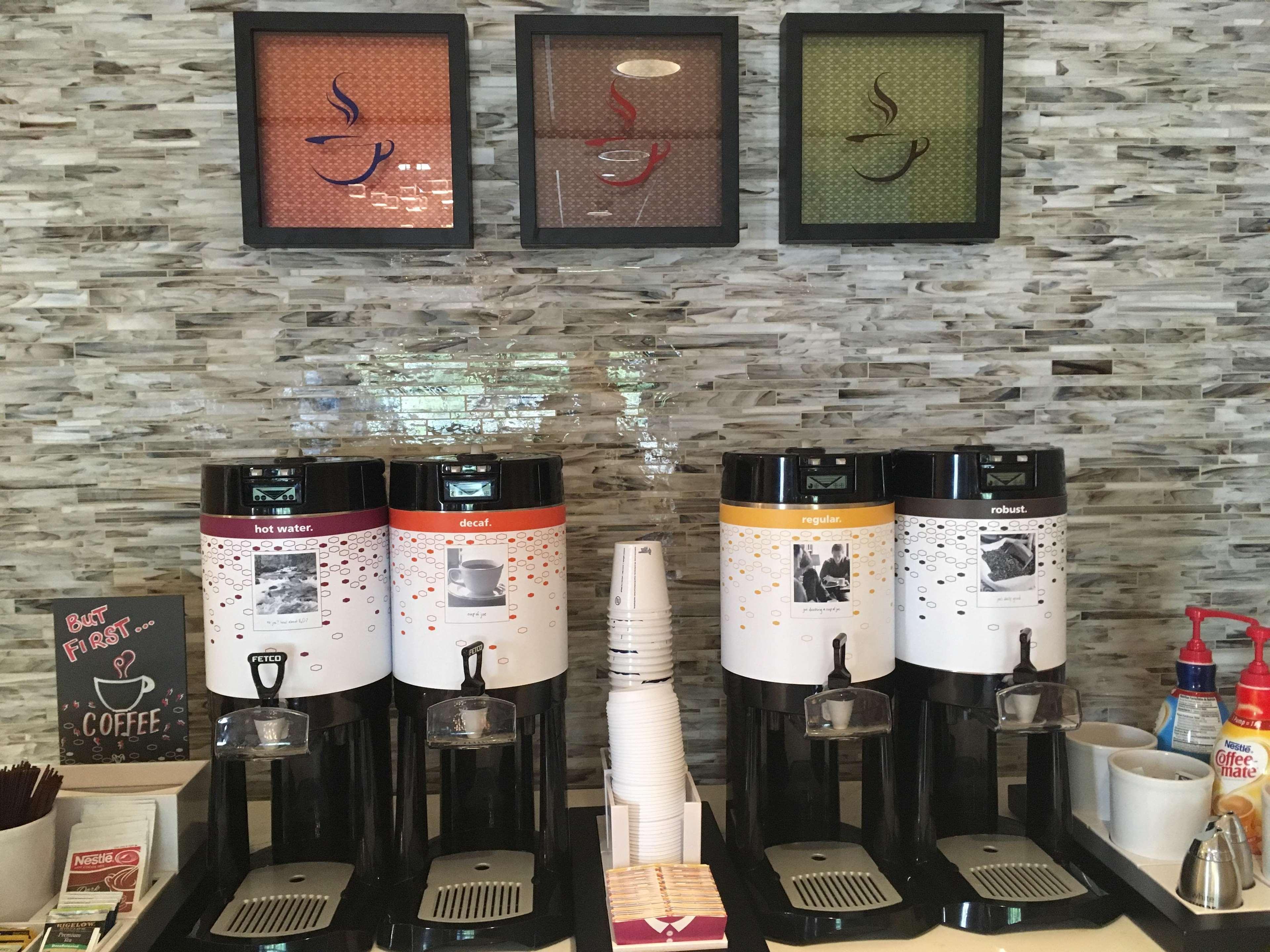 Hampton Inn & Suites Newburgh Stewart Airport, Ny Buitenkant foto