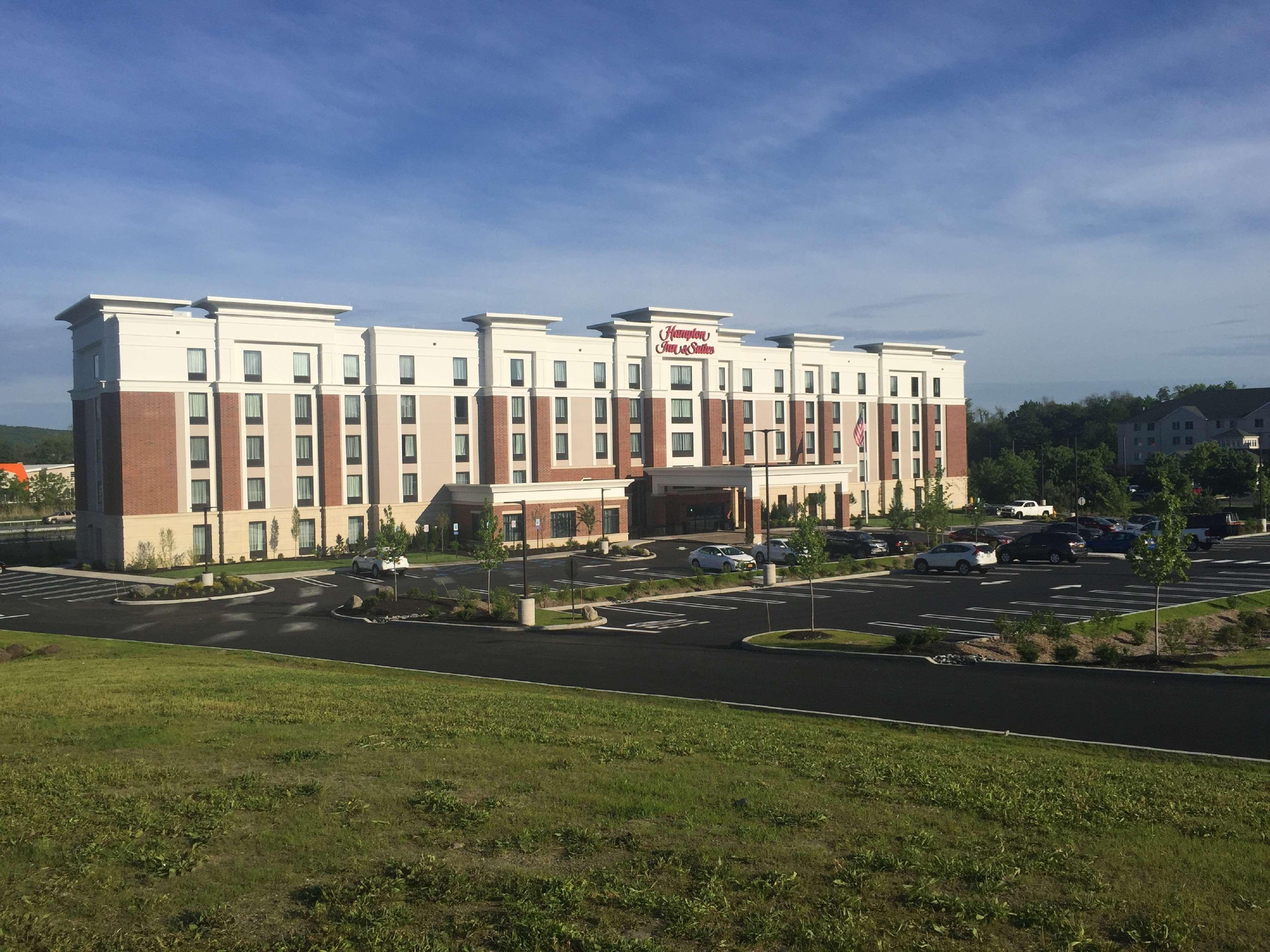 Hampton Inn & Suites Newburgh Stewart Airport, Ny Buitenkant foto
